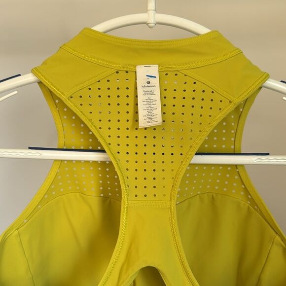 Lululemon Athletica Sports Bra with Racerback Design Size 8 - Picture 6 of 17